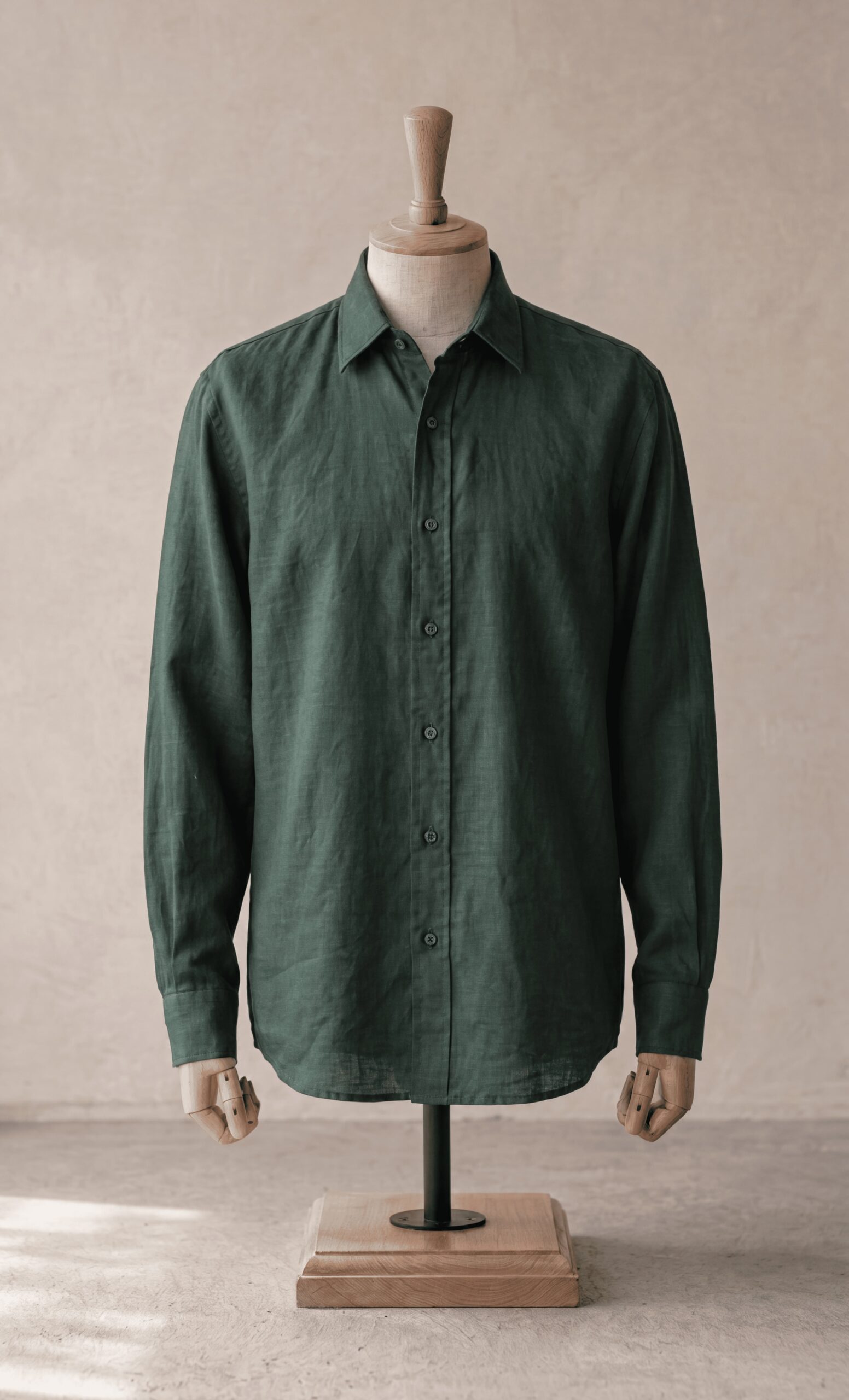 LINEN BLEND BUTTON DOWN SHIRT - GREEN (2) Sarfarosh Linen Blend Button Down Shirt Green - Men's Linen Shirts Pakistan